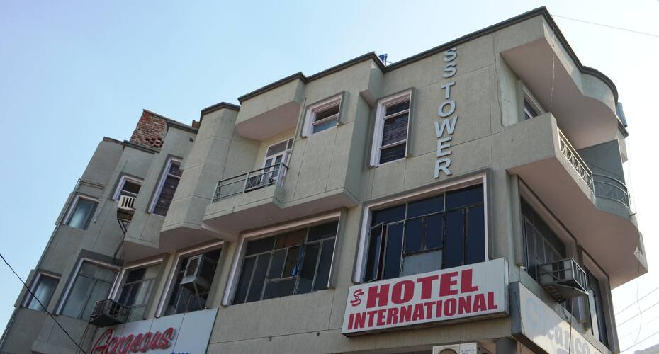 S.S Hotel International, Lucknow 1